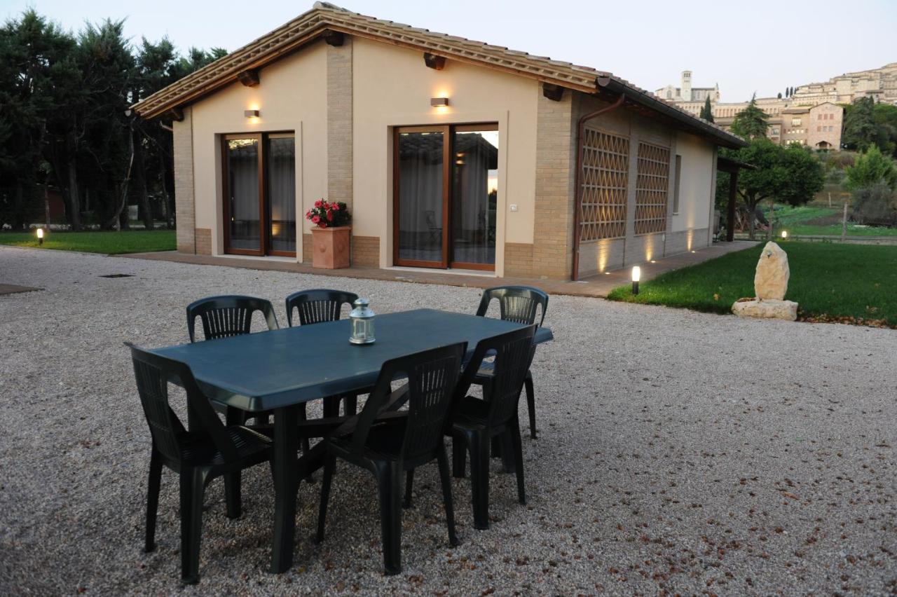 Il Granaio Di Rossetti Elisabetta Hotell Assisi Exteriör bild
